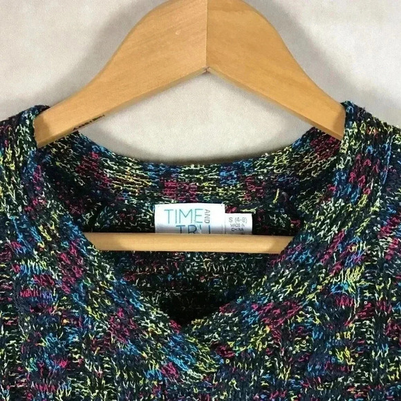 Colorful V-neck Sweater NEW size SMALL - Picture 7 of 7